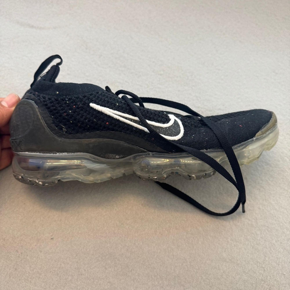 Nike | Air VaporMax Flyknit | Black White Running Shoes - Picture 5 of 14